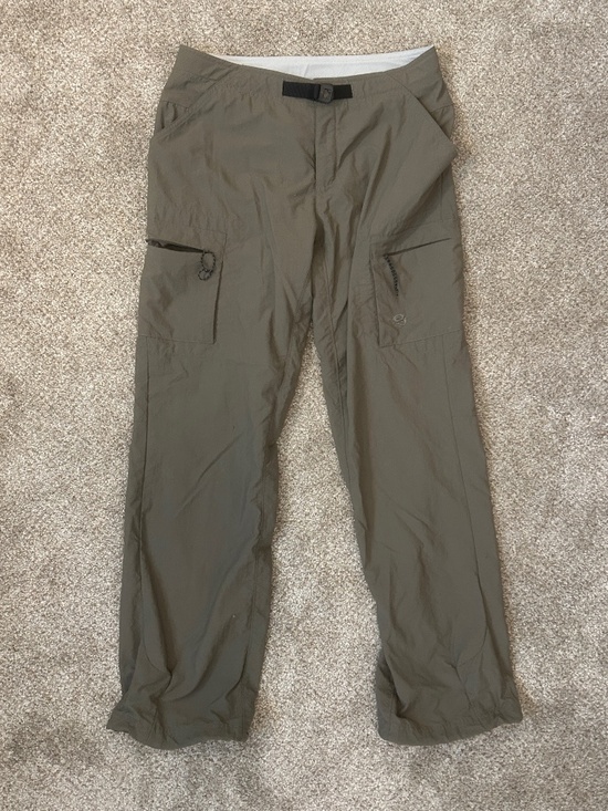 Mountain Hardwear Pants - Mountain Hardwear Green Outdoor Hiking Camping Nylon Pants size 8 Regular